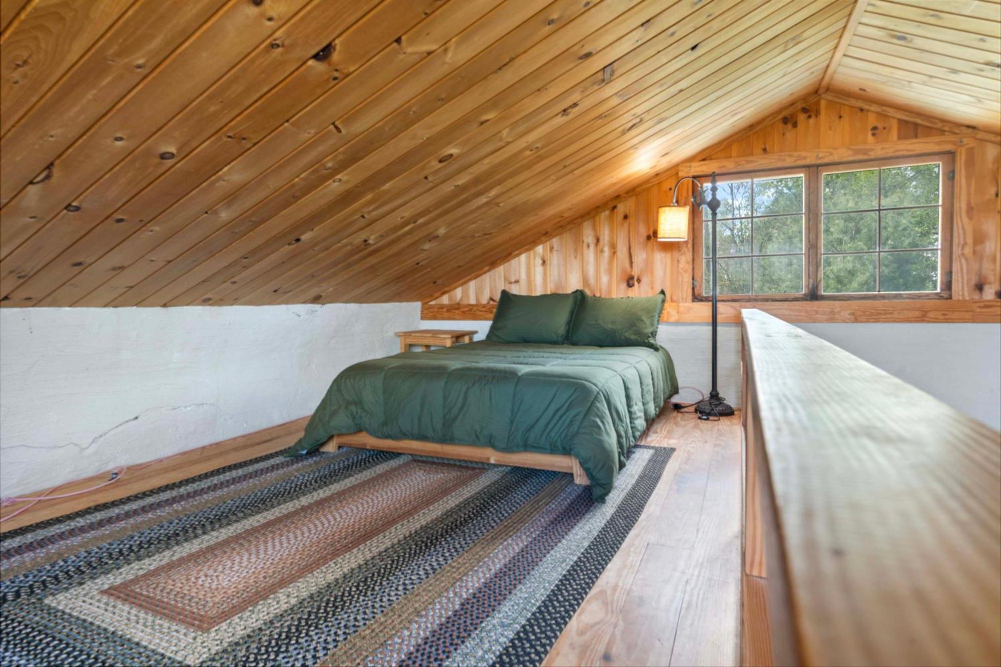 Rustic Baileys Retreat Cabin Near Wineries! Crozet Luaran gambar