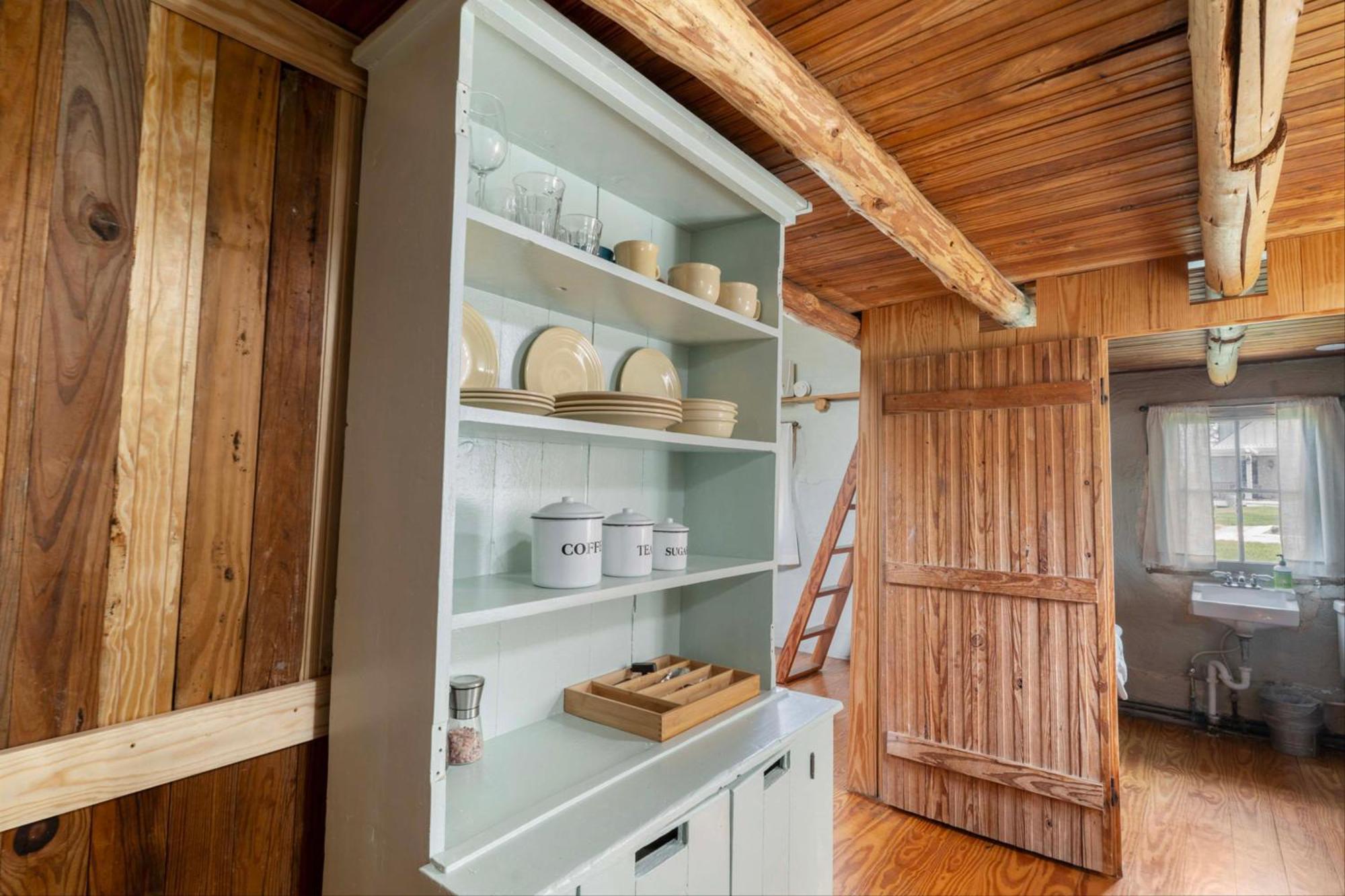 Rustic Baileys Retreat Cabin Near Wineries! Crozet Luaran gambar
